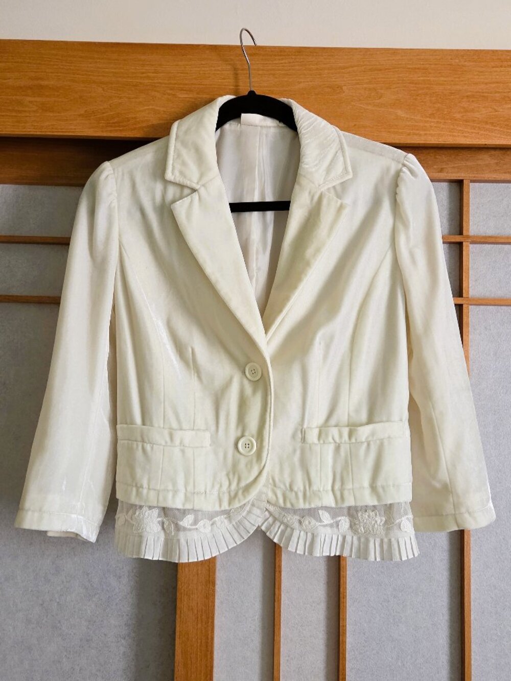 DKNY Jeans sz S Velvet Velour Off White Ruffled Lace Jacket Blazer Lined Buttons